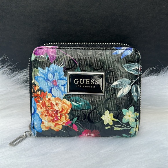 New GUESS Women's wallet Guess original Abree Small Zip-Around Wallet - Picture 1 of 6